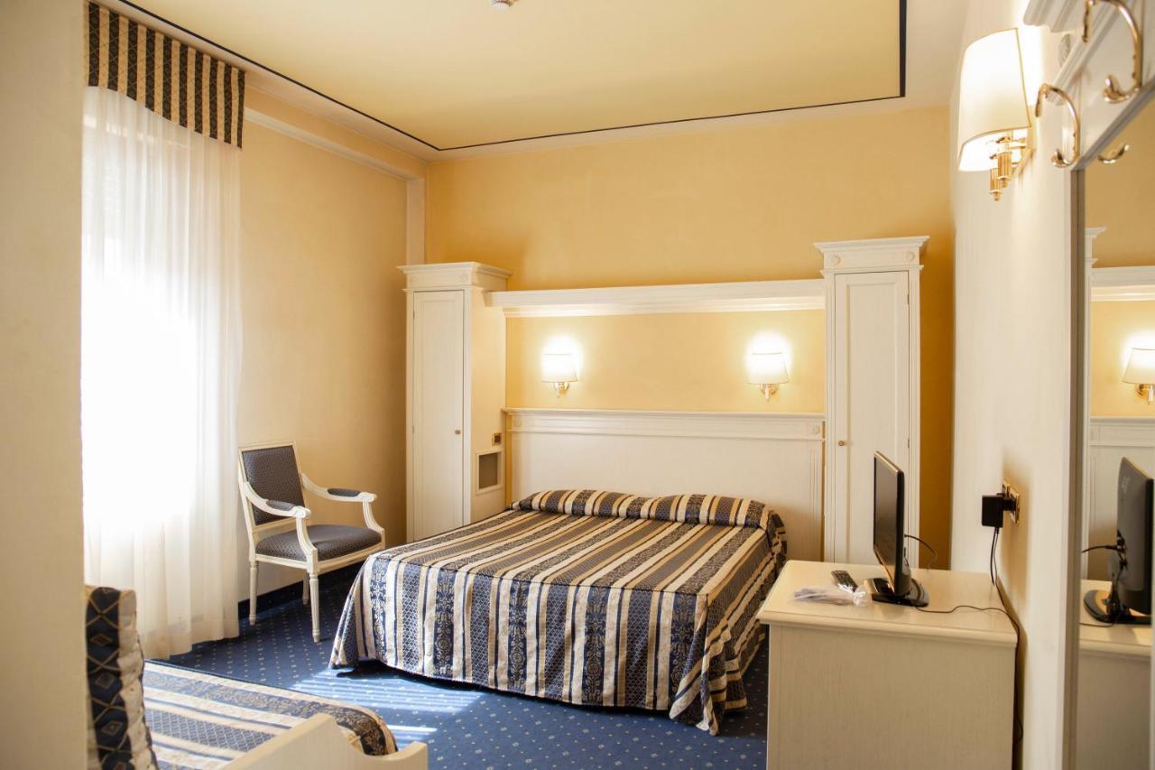 Albergo Milano Boario Terme Eksteriør bilde