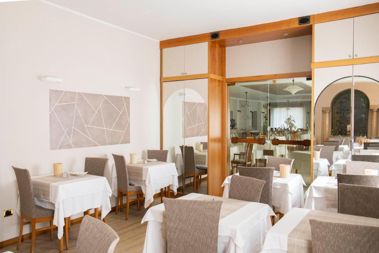 Albergo Milano Boario Terme Eksteriør bilde